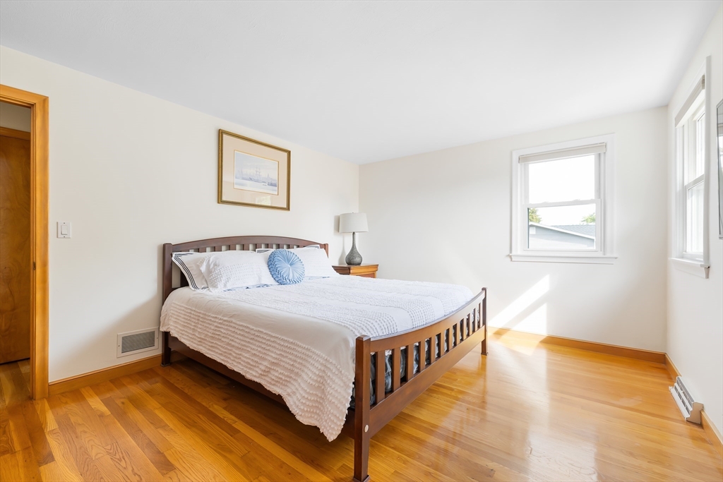 152 Albemarle Road Norwood, MA 02062 - Photo 17 of 34