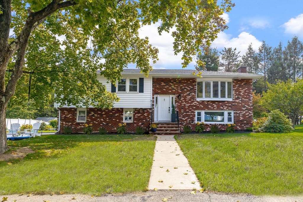 152 Albemarle Road Norwood, MA 02062 - Photo 2 of 34