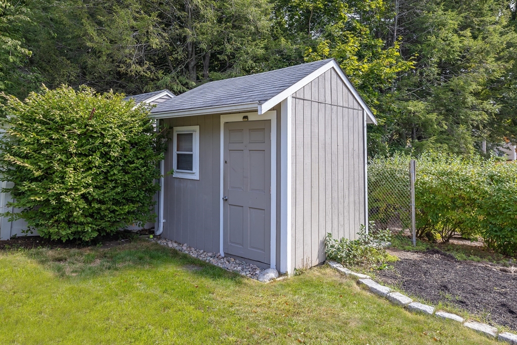 152 Albemarle Road Norwood, MA 02062 - Photo 27 of 34