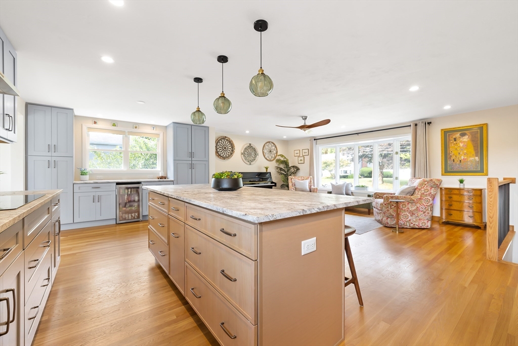 152 Albemarle Road Norwood, MA 02062 - Photo 5 of 34