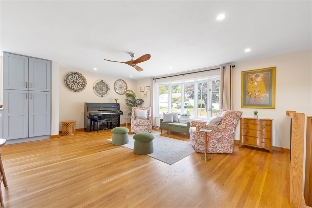 152 Albemarle Road Norwood, MA 02062 - Photo 7 of 34