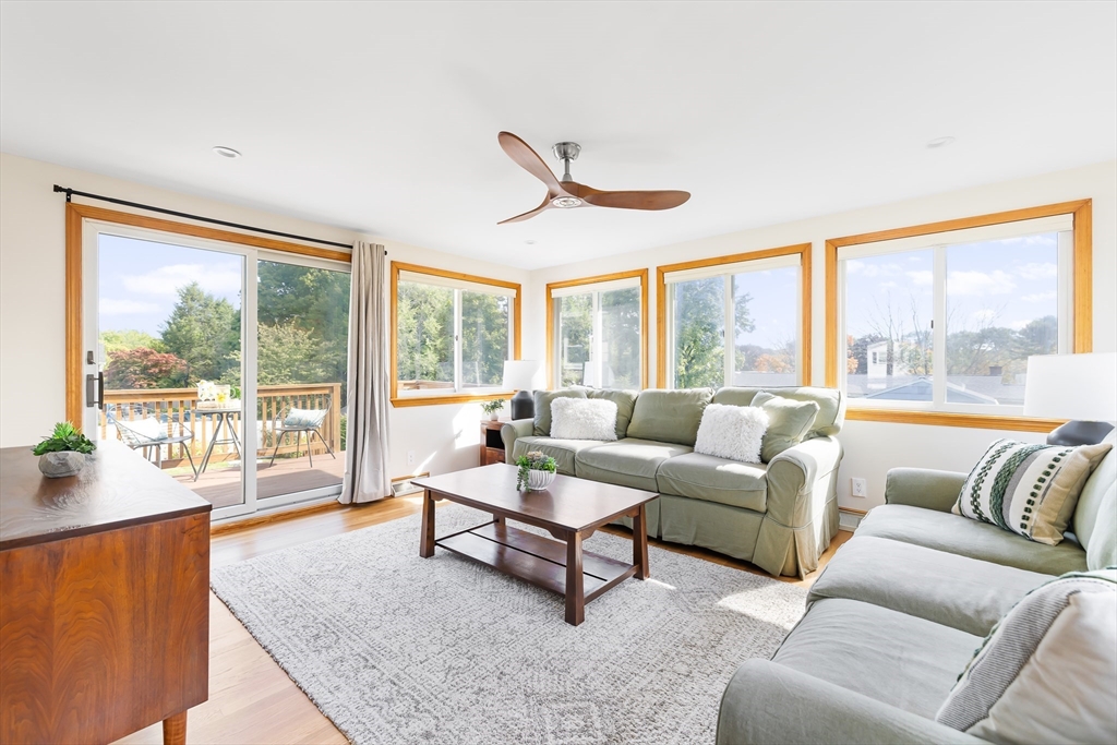 152 Albemarle Road Norwood, MA 02062 - Photo 9 of 34