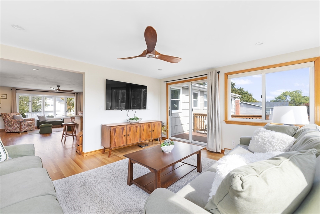 152 Albemarle Road Norwood, MA 02062 - Photo 10 of 34