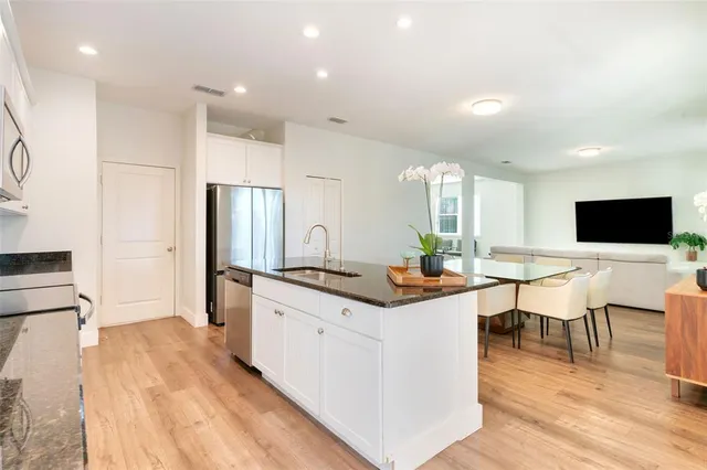 $4,000 | 11949 Verrazano Drive, Orlando, FL 32836