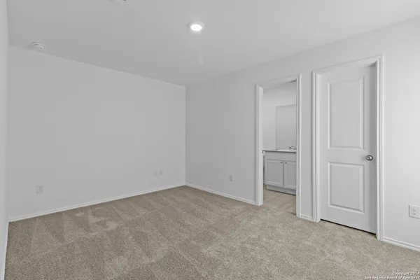 $1,545 | 7602 Chancery Gate, San Antonio, TX 78253