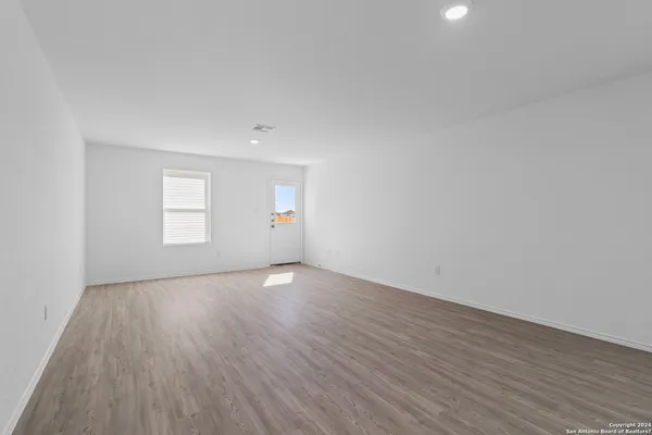 $1,545 | 7602 Chancery Gate, San Antonio, TX 78253