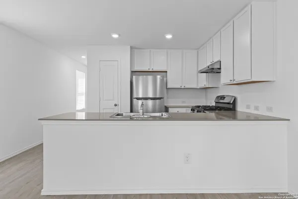 $1,545 | 7602 Chancery Gate, San Antonio, TX 78253