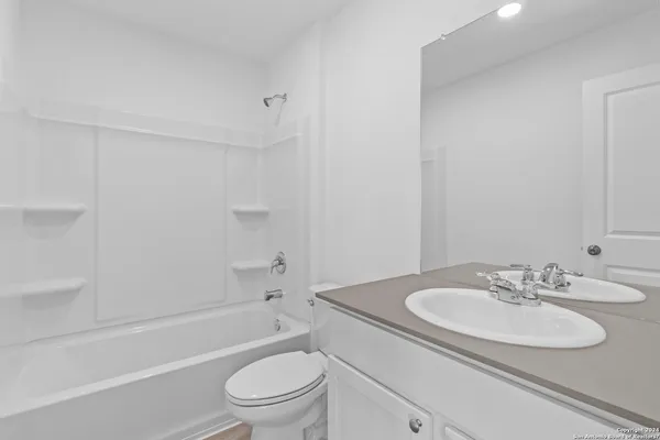 $1,545 | 7602 Chancery Gate, San Antonio, TX 78253