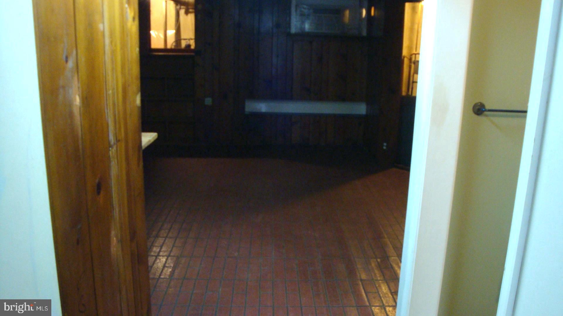 122 Richfield Road Upper Darby, PA 19082 - Photo 6 of 22