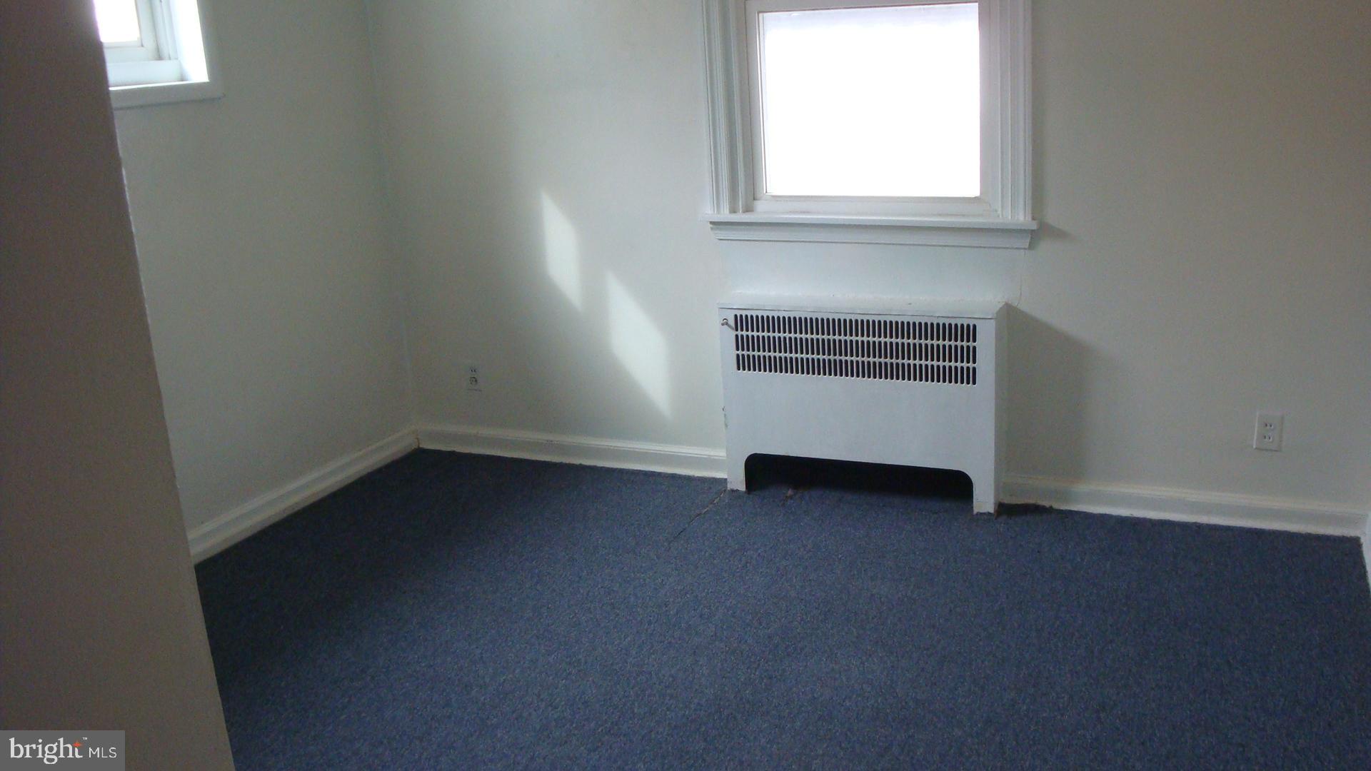 122 Richfield Road Upper Darby, PA 19082 - Photo 7 of 22