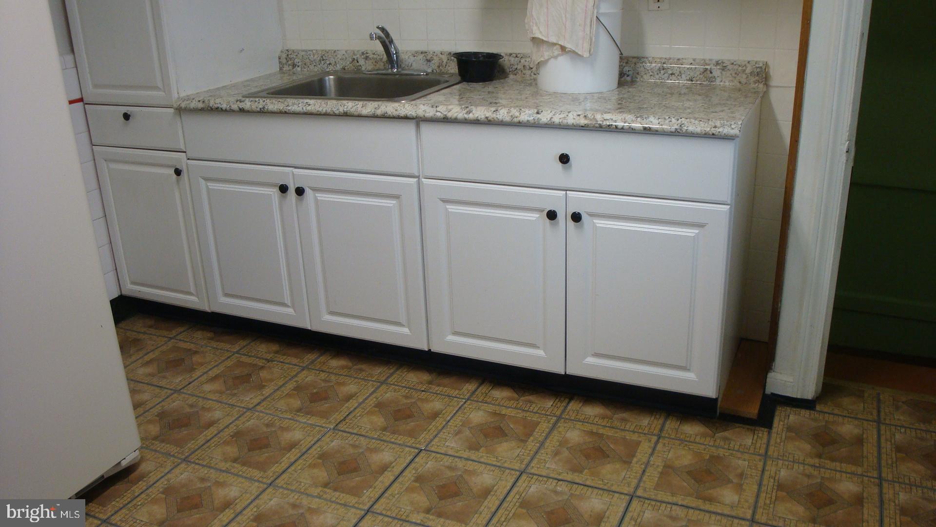 122 Richfield Road Upper Darby, PA 19082 - Photo 9 of 22