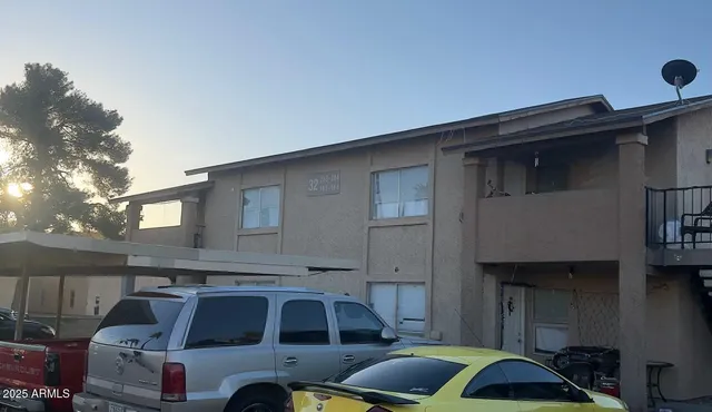 $729,000 | 260 West 8th Avenue, Unit 32, Mesa, AZ 85210