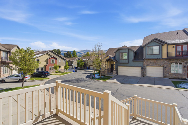 2170 Orchard Pines Loop East Bountiful, UT 84010 - Photo 4 of 51