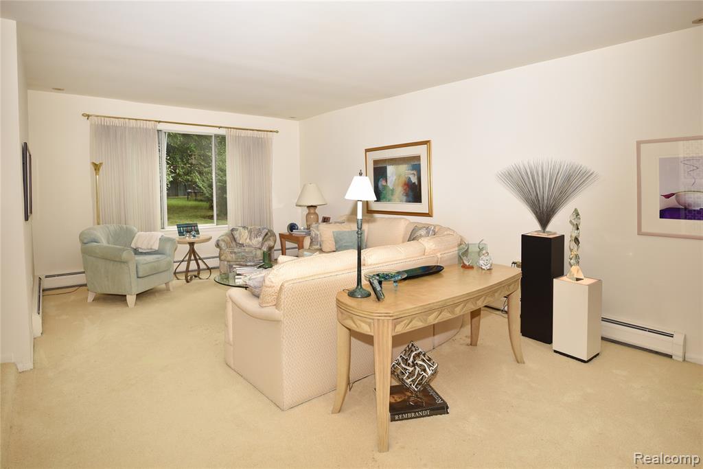 5550 Raven Road Bloomfield Hills, MI 48301 - Photo 6 of 39 Gallery Image 6