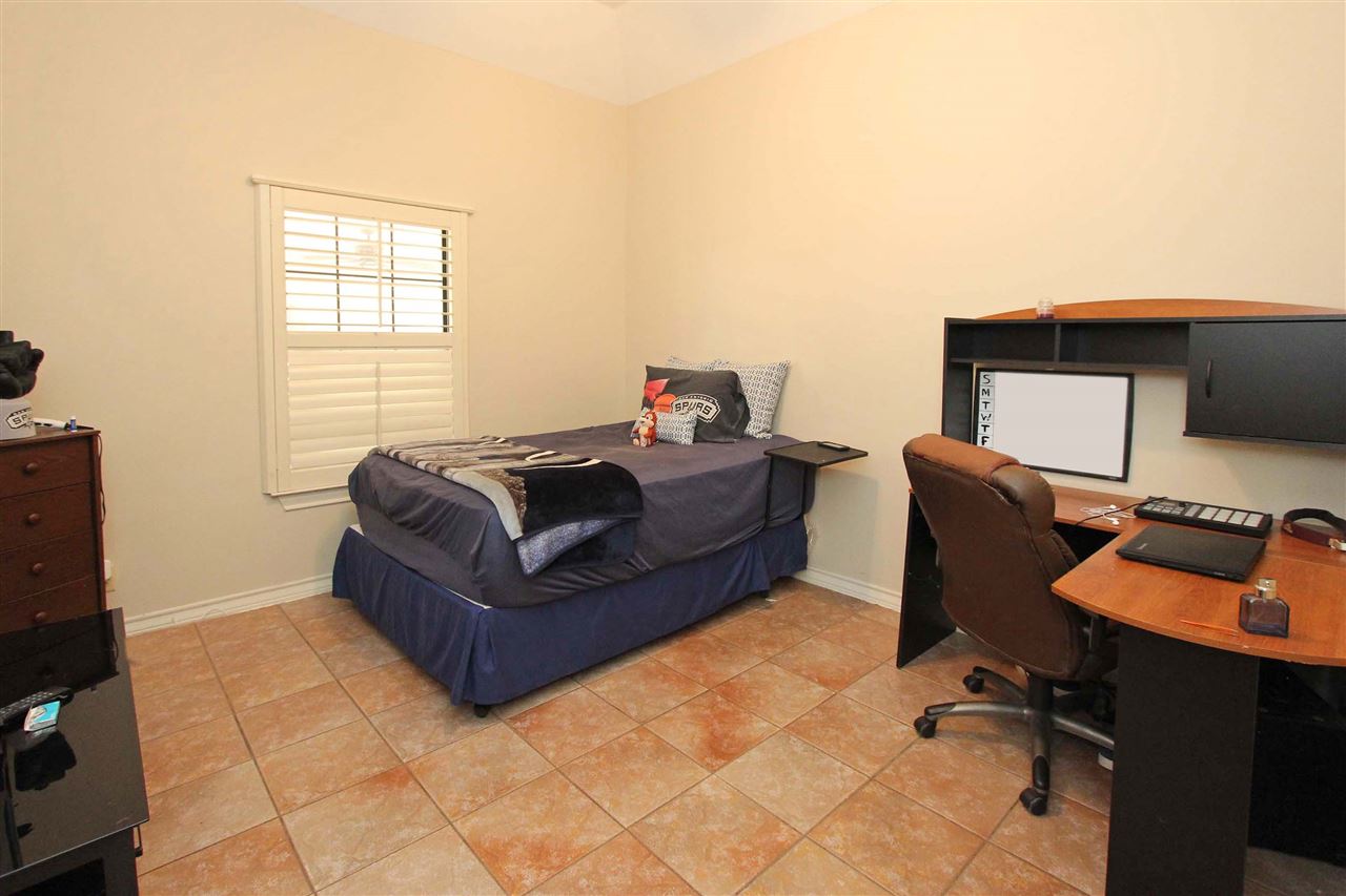 8505 Forest Loop Laredo, TX 78045 - Photo 16 of 20 Gallery Image 16