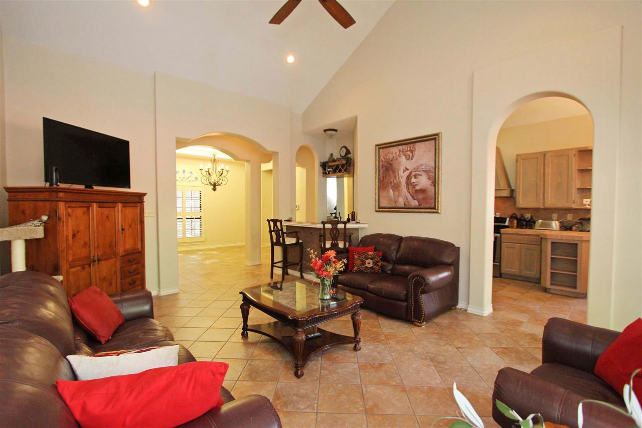 8505 Forest Loop Laredo, TX 78045 - Photo 5 of 20 Gallery Image 5