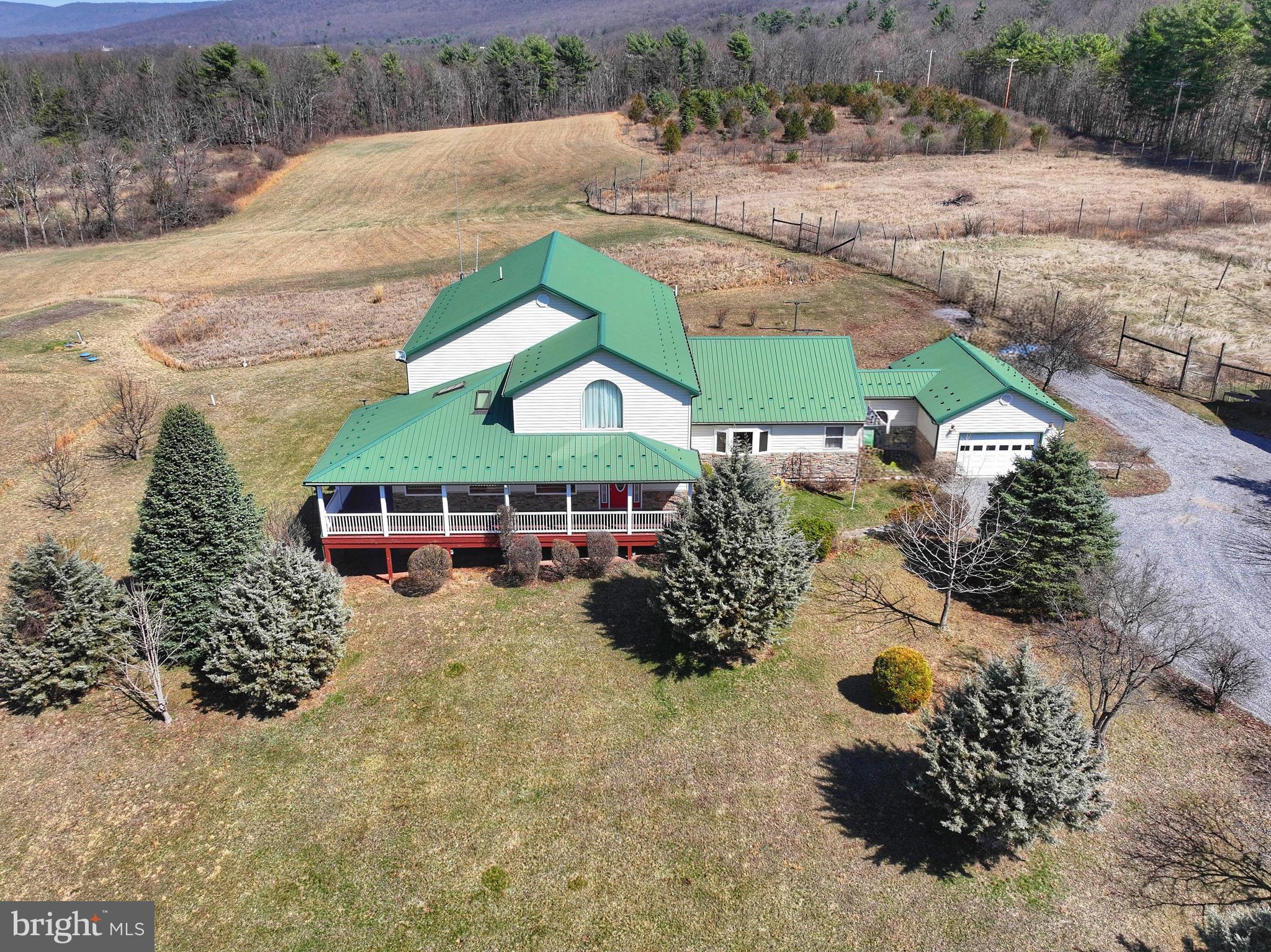 318 Tannery Road Breezewood, PA 15533 - Photo 1 of 81