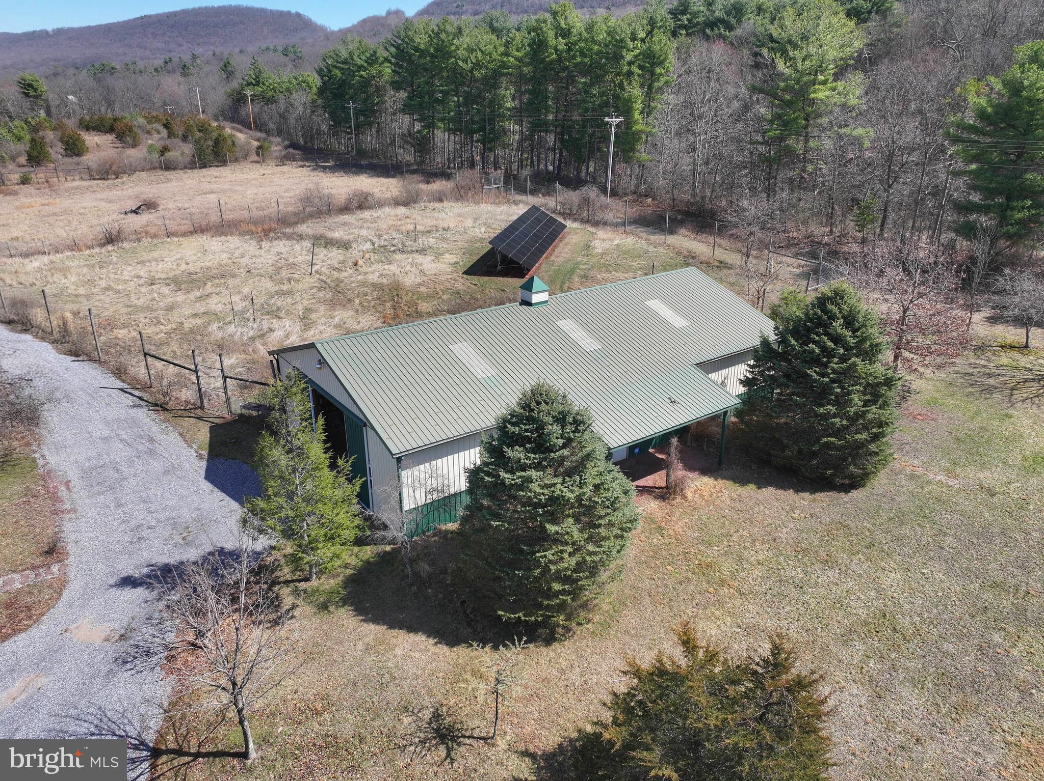 318 Tannery Road Breezewood, PA 15533 - Photo 6 of 81
