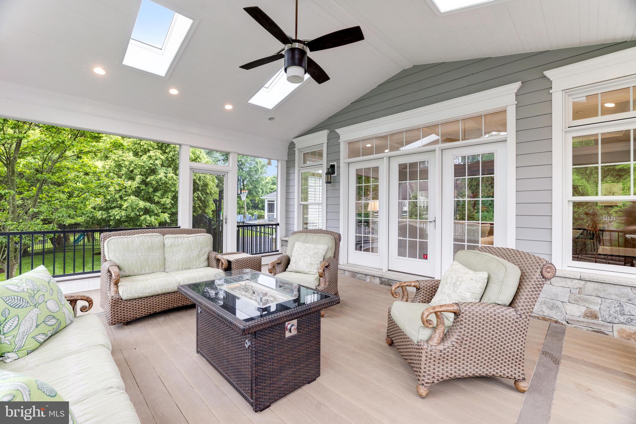 6502 Quaker Ridge Road North Bethesda, MD 20852 - Photo 27 of 60 With skylights and recessed lighting