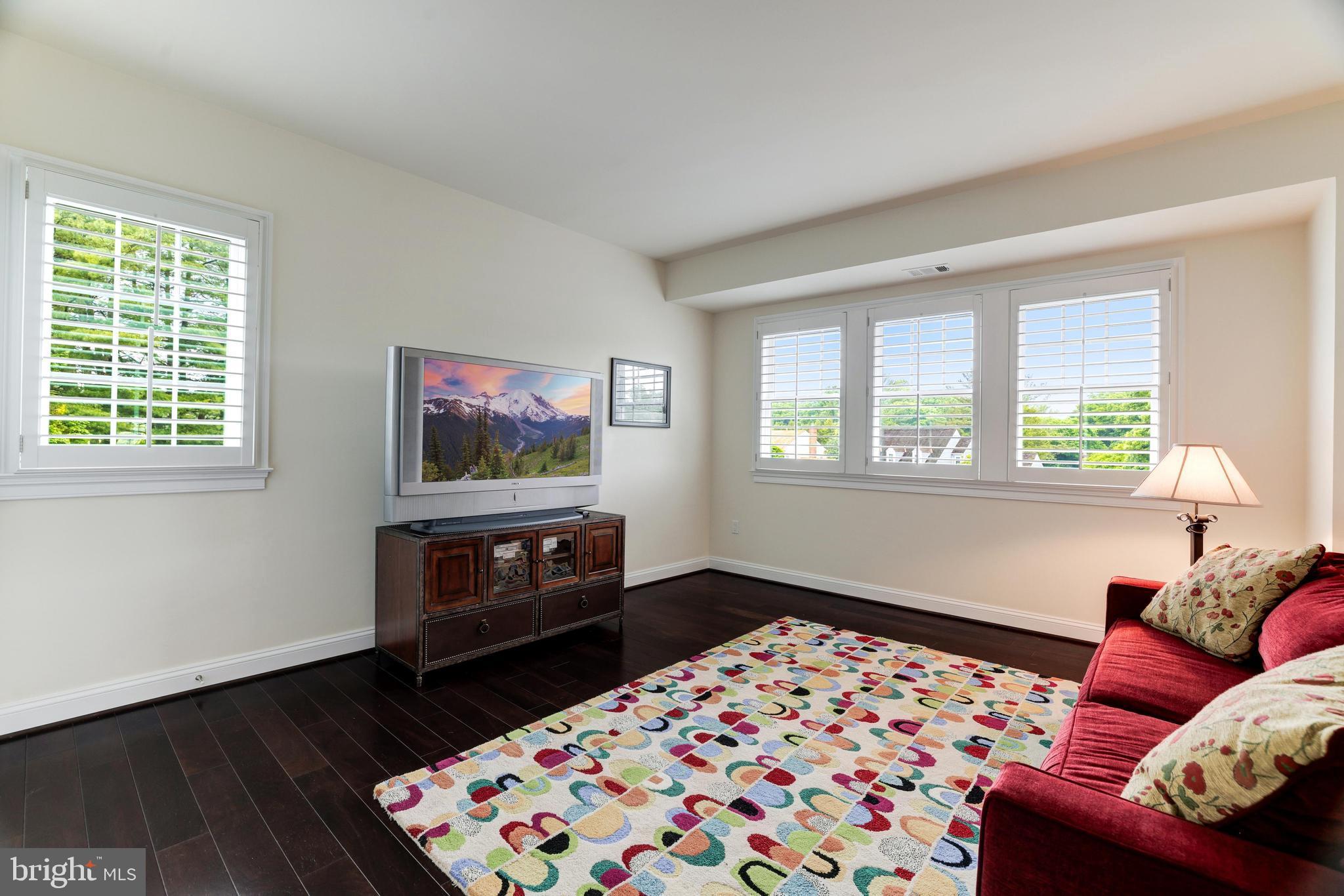 6502 Quaker Ridge Road North Bethesda, MD 20852 - Photo 37 of 60 Bedroom 2