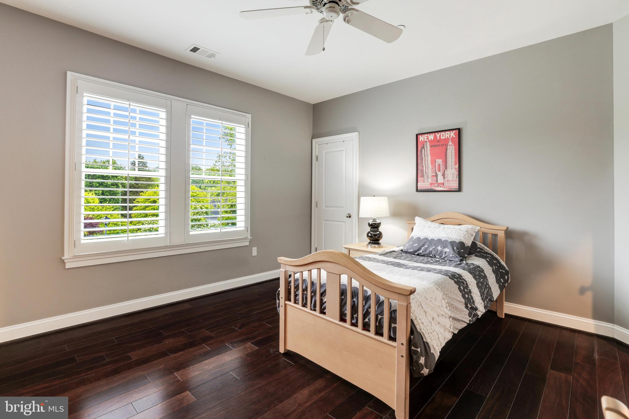 6502 Quaker Ridge Road North Bethesda, MD 20852 - Photo 39 of 60 Bedroom 3