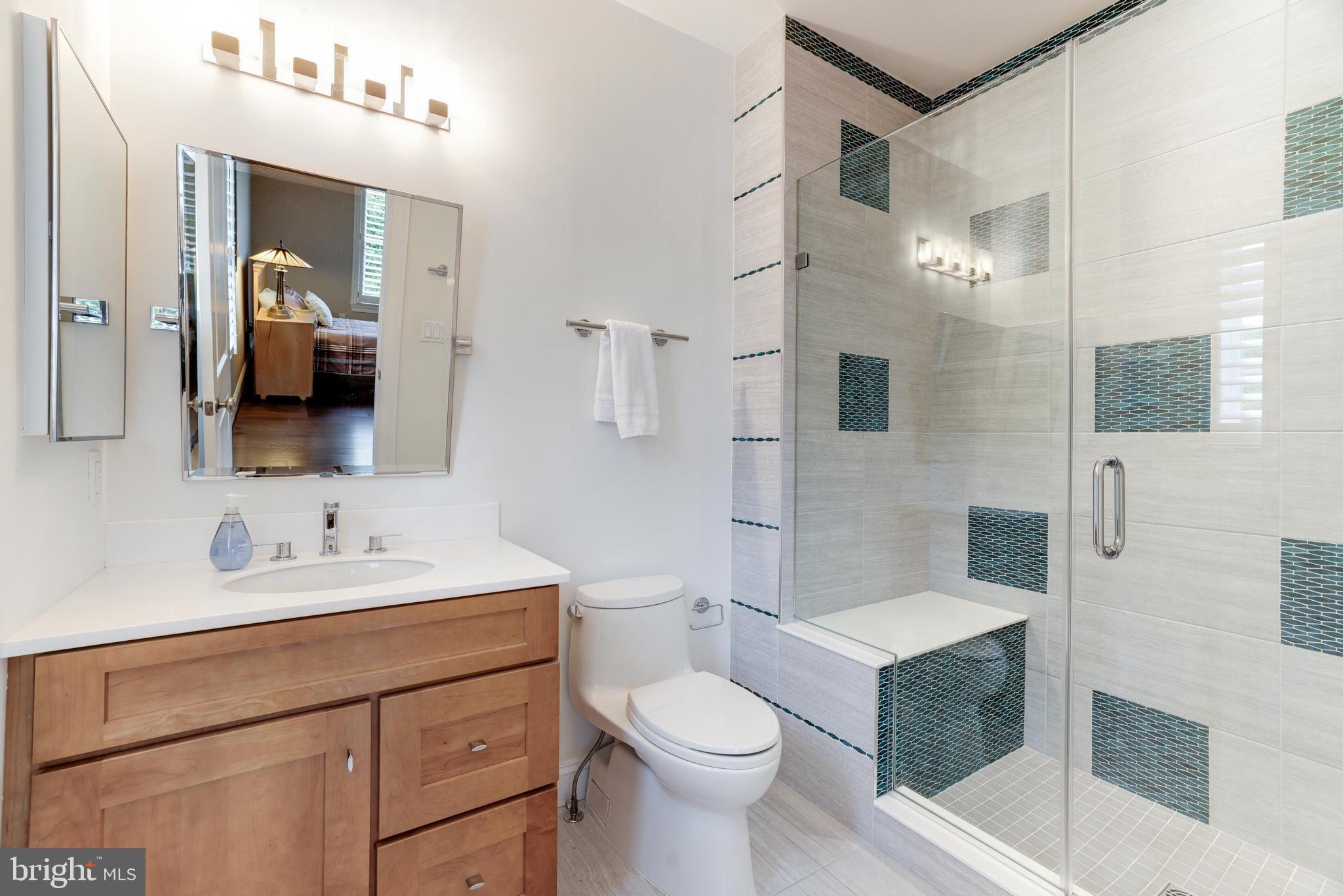 6502 Quaker Ridge Road North Bethesda, MD 20852 - Photo 43 of 60 With en-suite bath