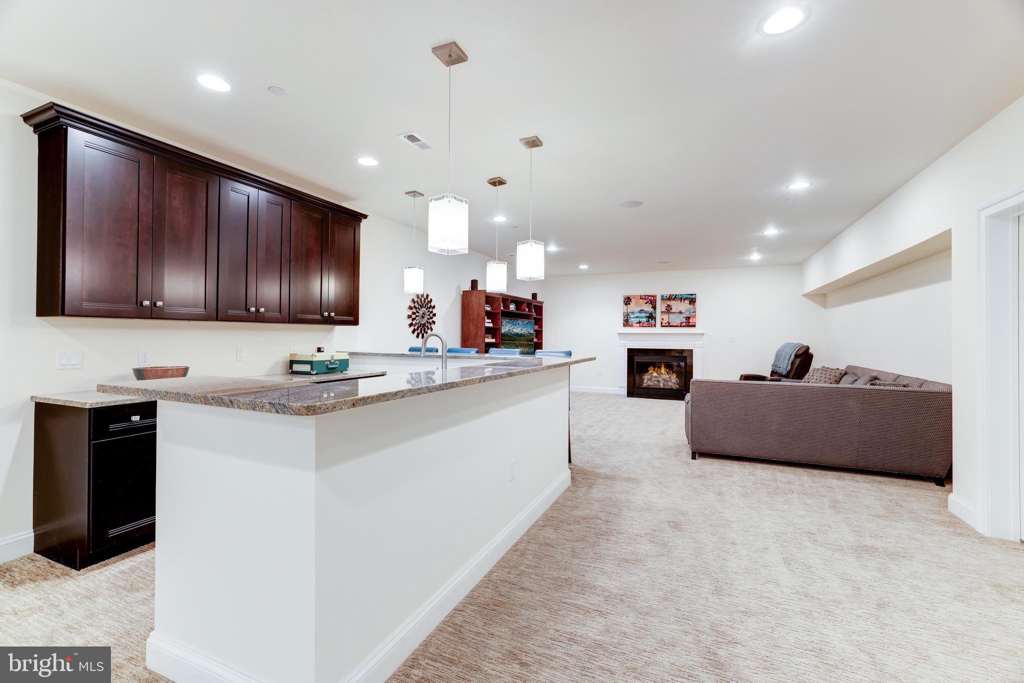 6502 Quaker Ridge Road North Bethesda, MD 20852 - Photo 47 of 60