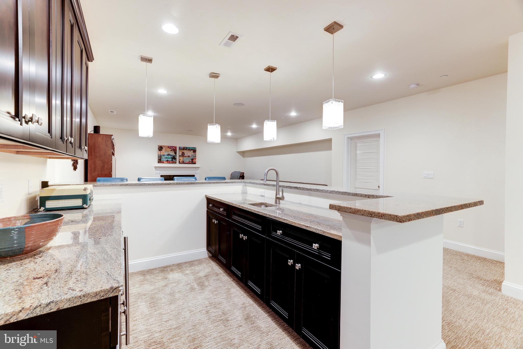 6502 Quaker Ridge Road North Bethesda, MD 20852 - Photo 48 of 60