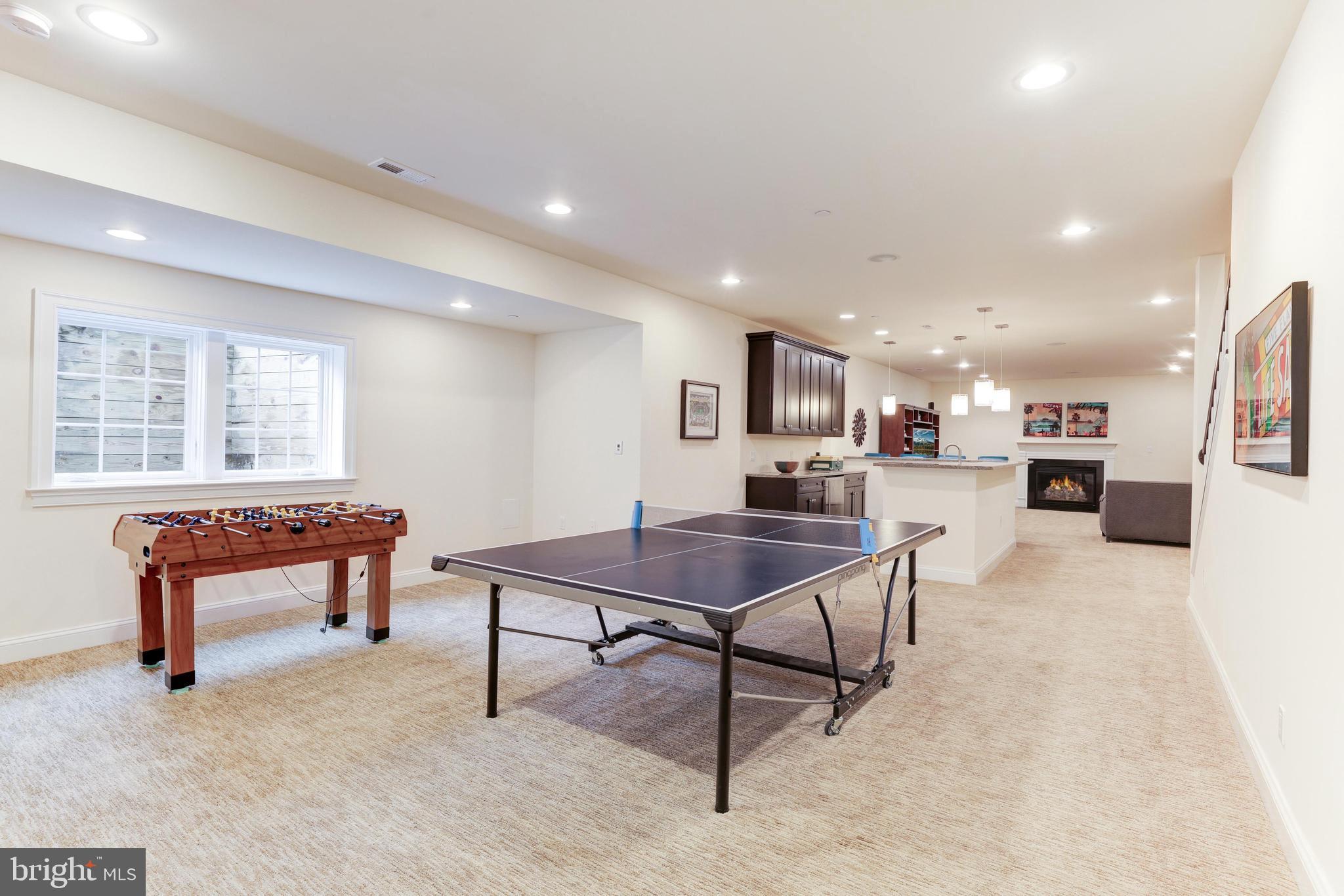 6502 Quaker Ridge Road North Bethesda, MD 20852 - Photo 49 of 60
