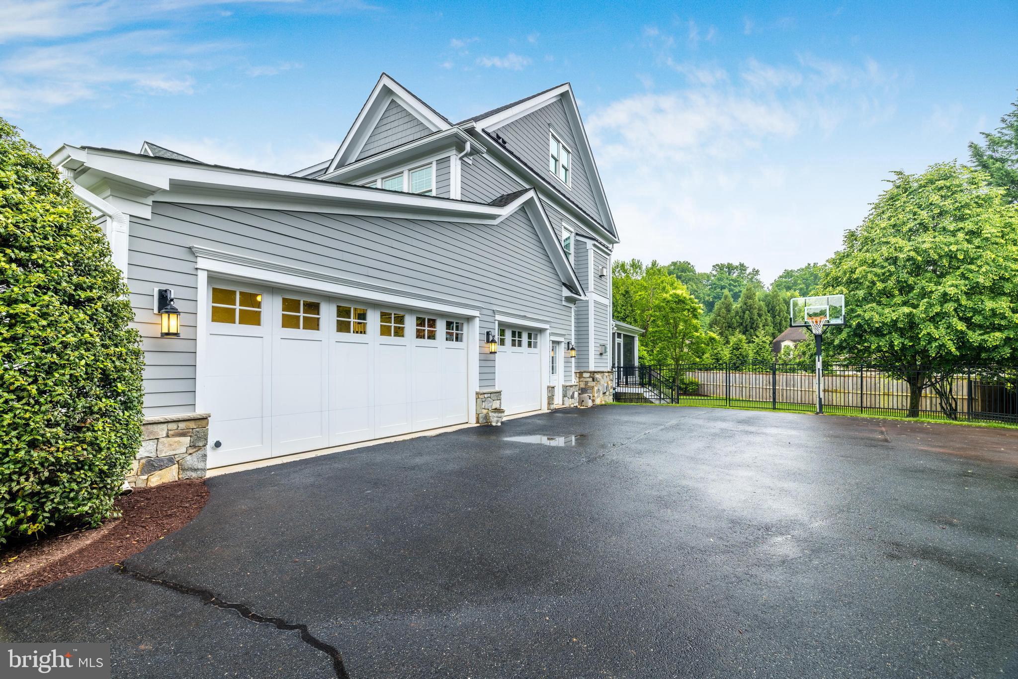 6502 Quaker Ridge Road North Bethesda, MD 20852 - Photo 60 of 60 Three car side-entry garage -- this one has it ALL