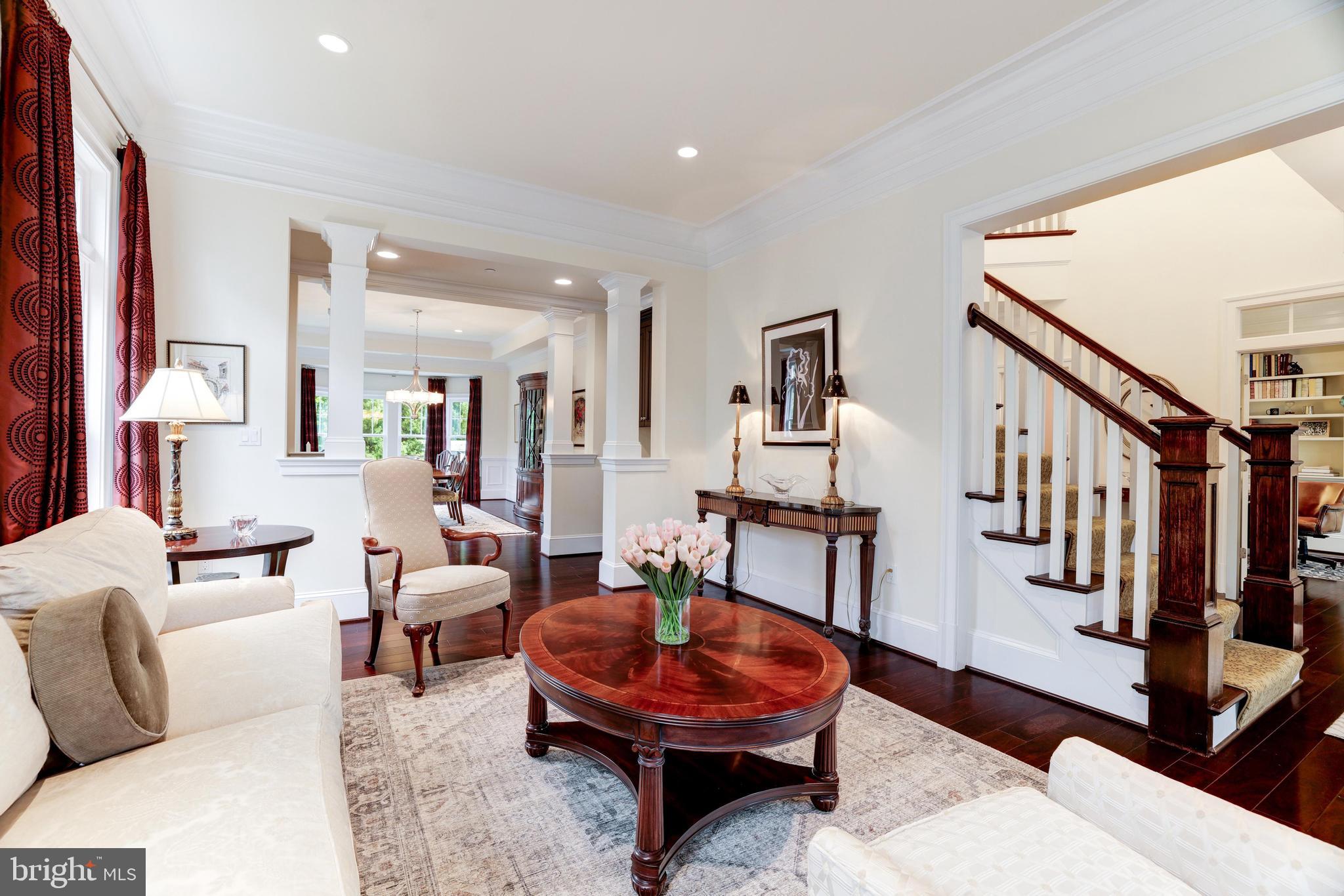 6502 Quaker Ridge Road North Bethesda, MD 20852 - Photo 8 of 60