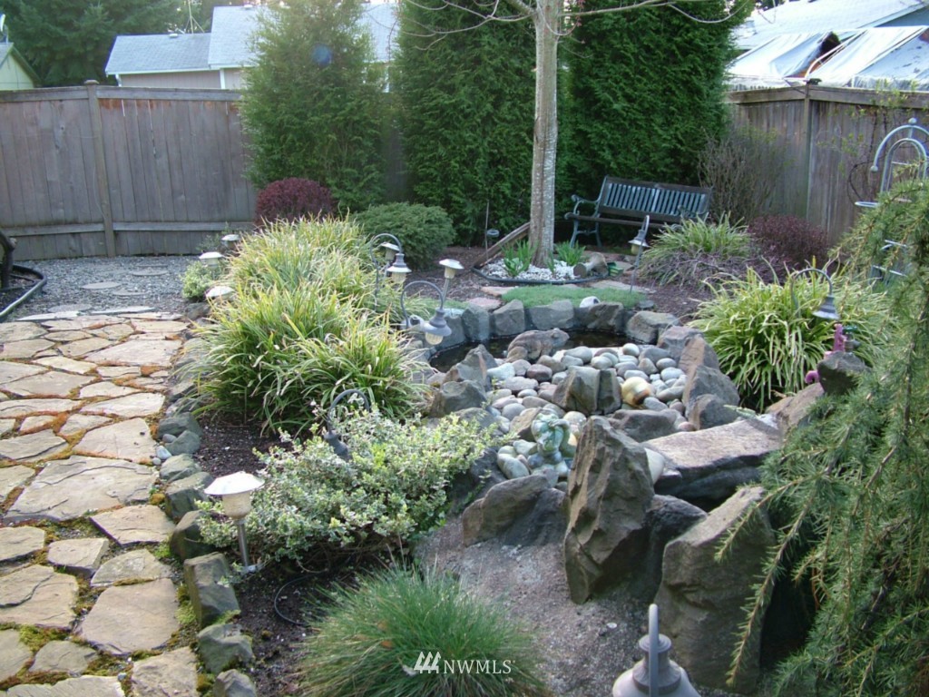 4003 Northeast 18th Street Renton, WA 98056 - Photo 13 of 15