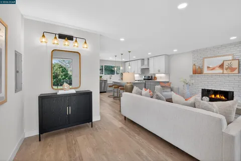 $1,269,300 | 2481 Casa Way, Walnut Creek, CA 94597