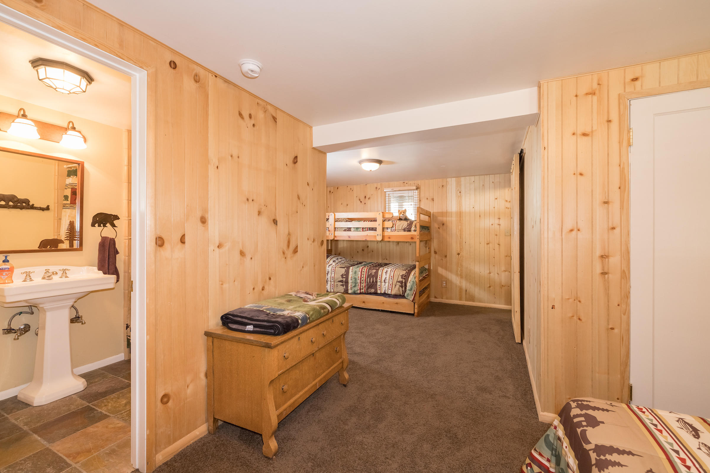 195 Elgin Road Big Bear Lake, CA 92315 - Photo 13 of 30 IMG_1880-Edit