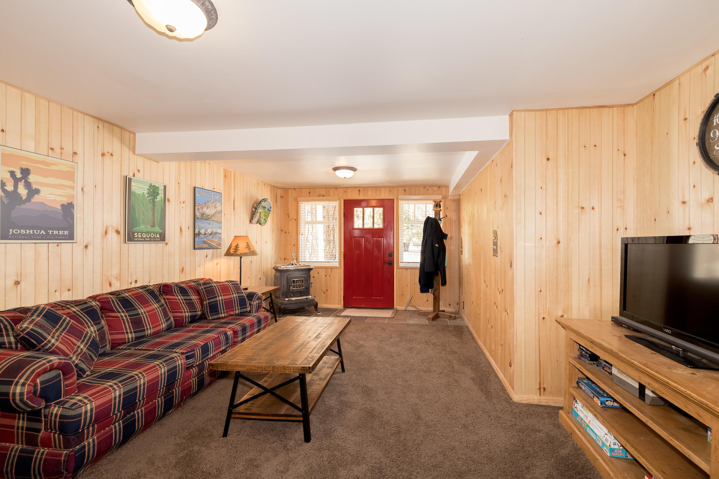 195 Elgin Road Big Bear Lake, CA 92315 - Photo 17 of 30 IMG_1886-Edit