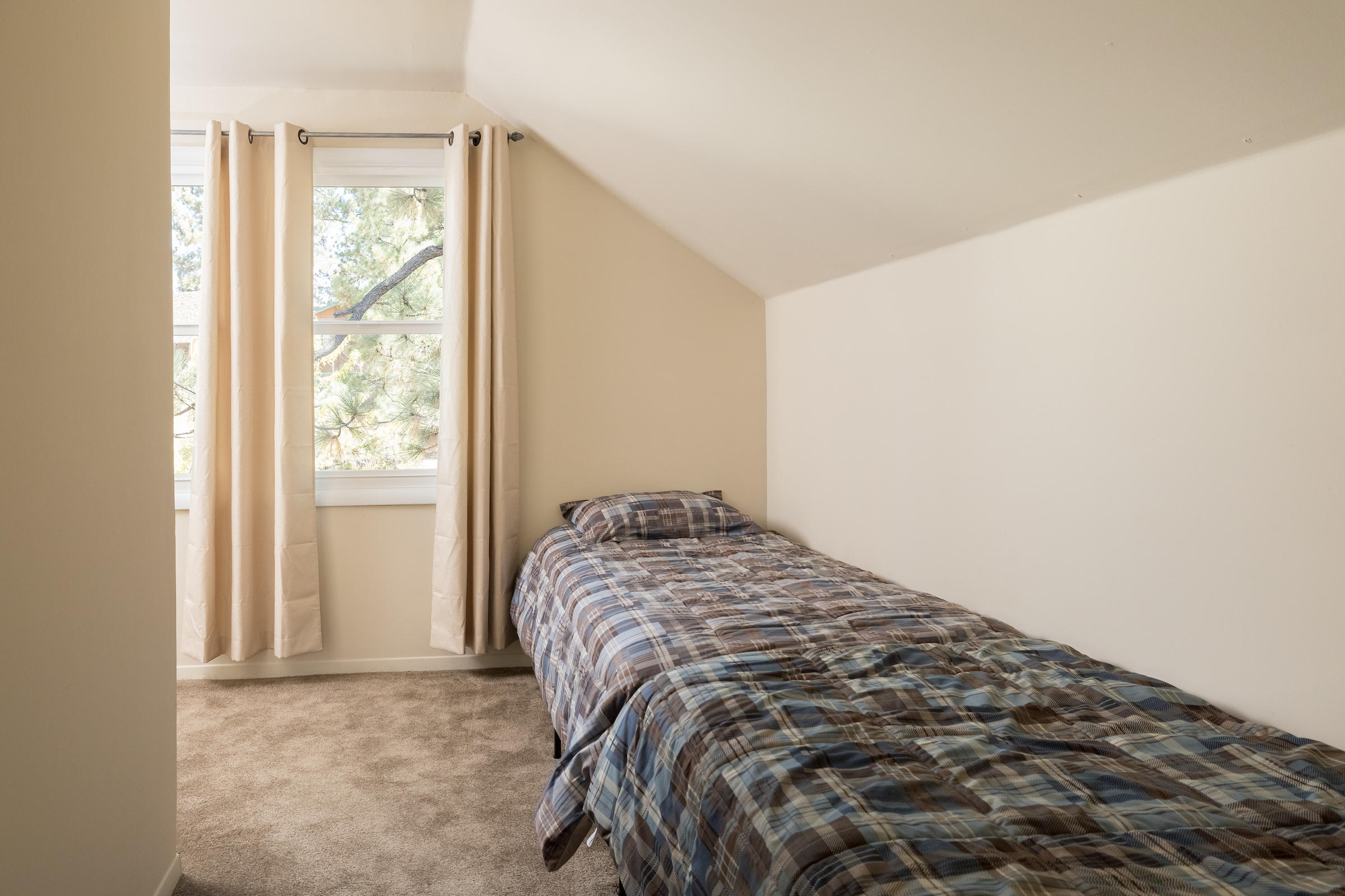 195 Elgin Road Big Bear Lake, CA 92315 - Photo 22 of 30 IMG_1904