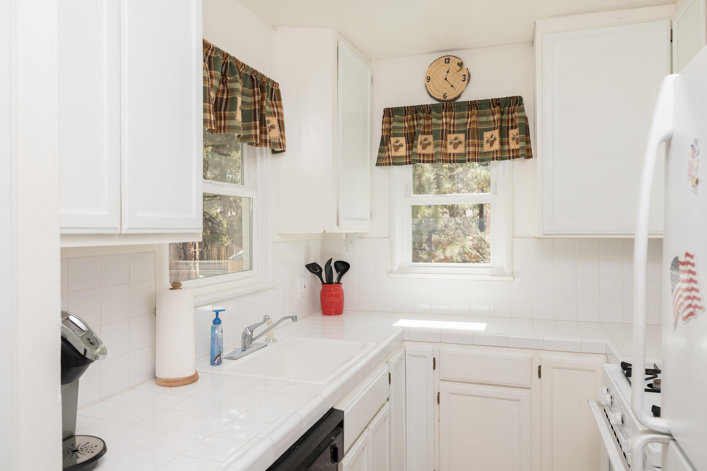 195 Elgin Road Big Bear Lake, CA 92315 - Photo 6 of 30 IMG_1869