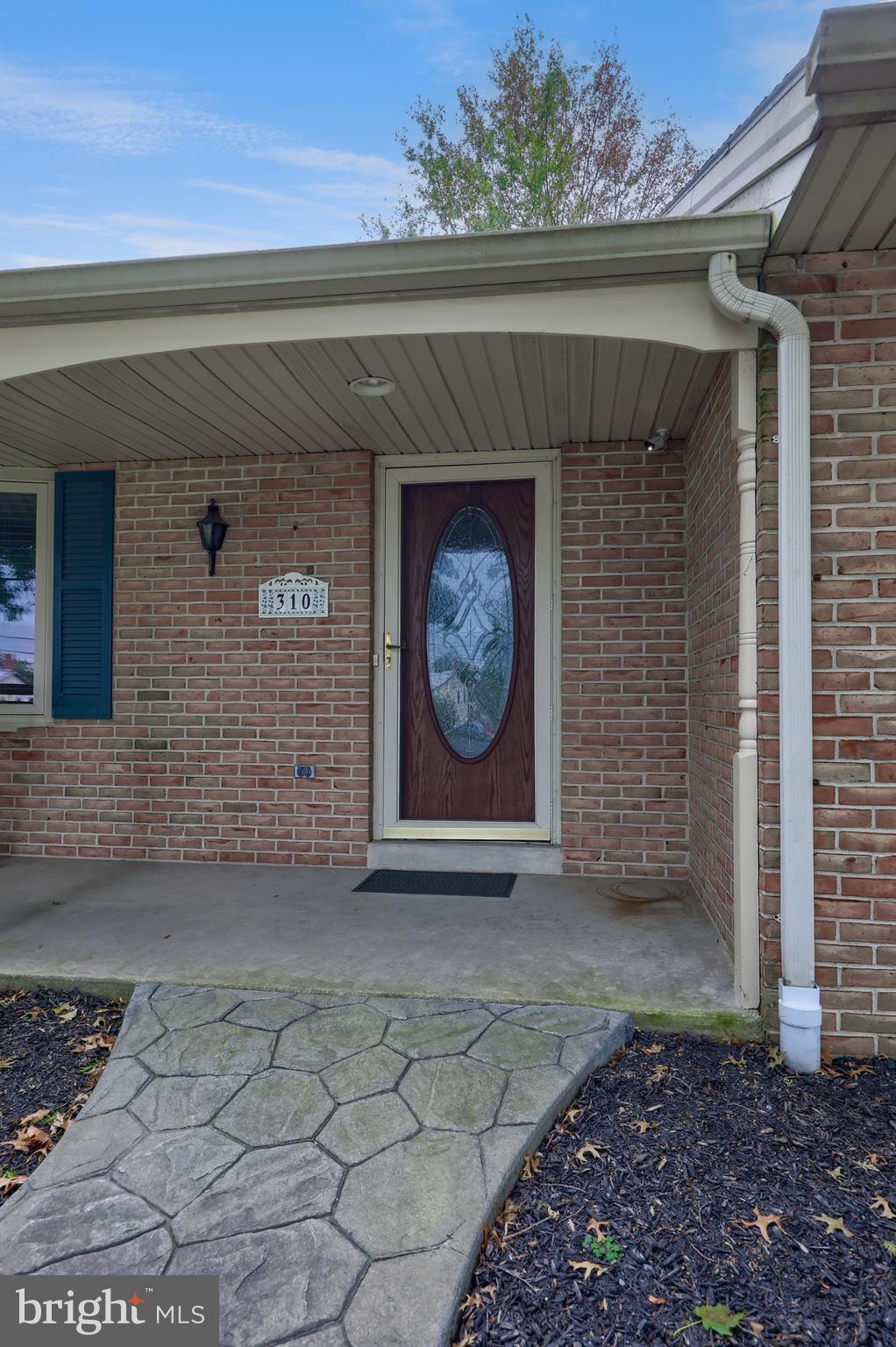 310 West Lexington Road Lititz, PA 17543 - Photo 4 of 58