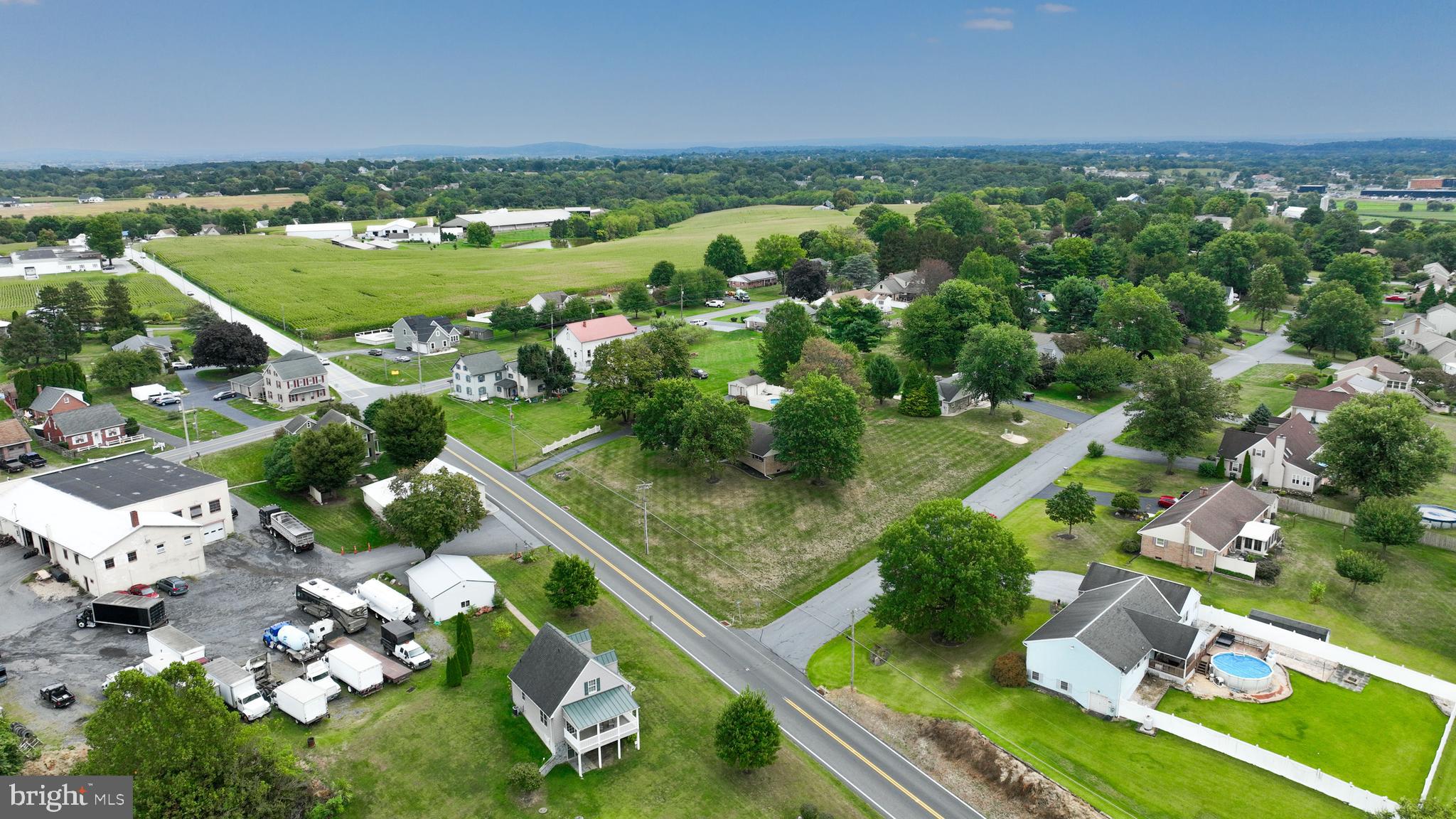 310 West Lexington Road Lititz, PA 17543 - Photo 54 of 58 an aerial view of a golf course with parking space