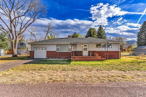 $330,000 | 812 Capitol Hill Street, Canon City, CO 81212