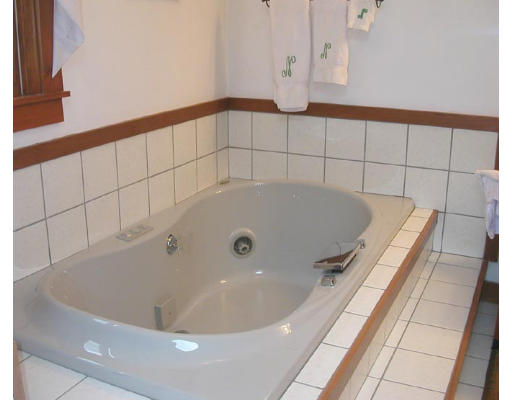 4 Beaver Brook Road Littleton, MA 01460 - Photo 4 of 7 Gallery Image 4