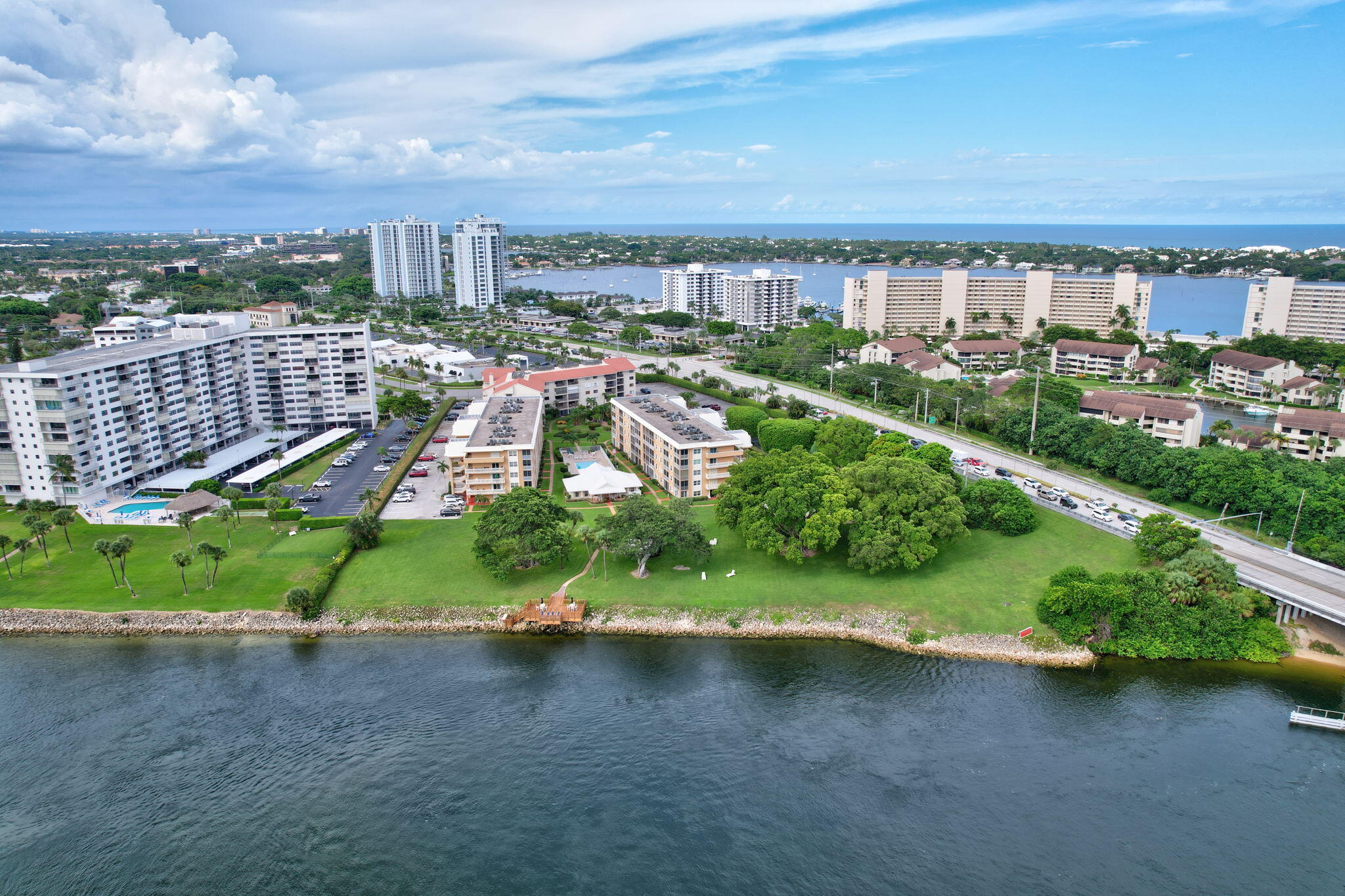 300 Golfview Road, Unit 407 North Palm Beach, FL 33408 - Photo 56 of 56 a view of a city
