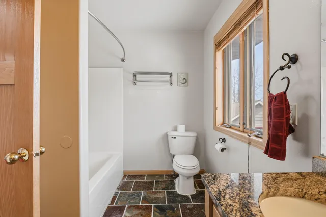 $585,000 | N1617 Carlin Road, Fort Atkinson, WI 53538