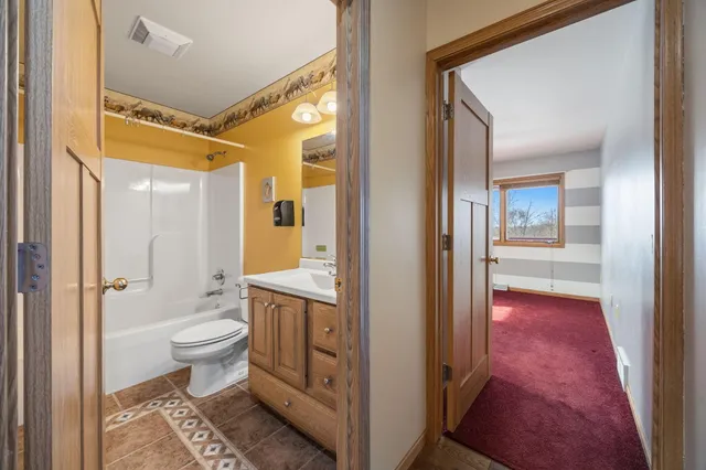 $585,000 | N1617 Carlin Road, Fort Atkinson, WI 53538