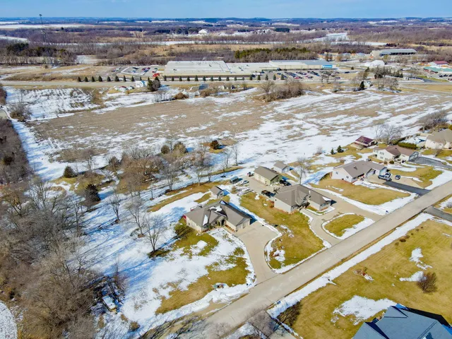 $585,000 | N1617 Carlin Road, Fort Atkinson, WI 53538