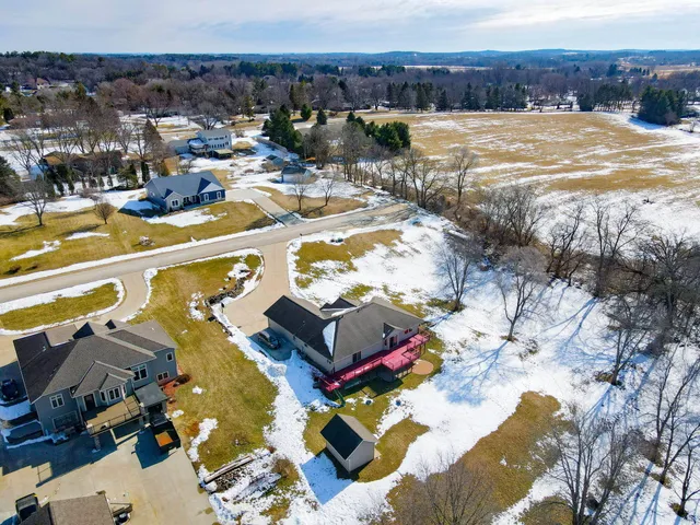 $585,000 | N1617 Carlin Road, Fort Atkinson, WI 53538