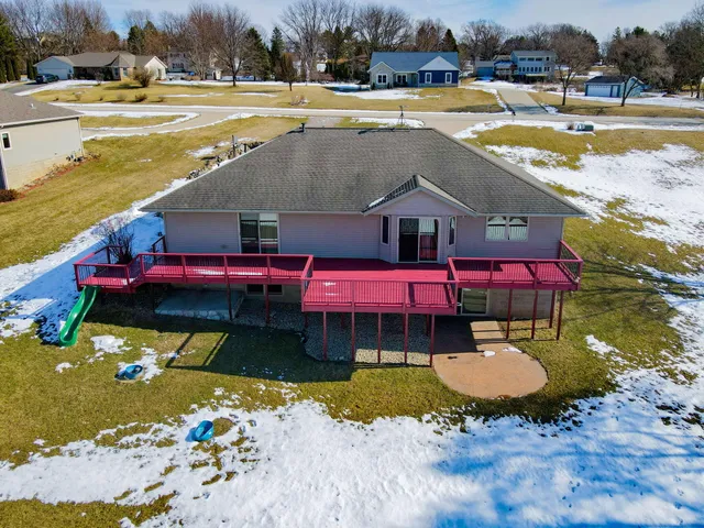 $585,000 | N1617 Carlin Road, Fort Atkinson, WI 53538