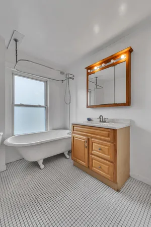 $300,000 | 955 West Cross Street, Ypsilanti, MI 48197