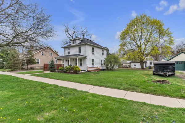 $300,000 | 955 West Cross Street, Ypsilanti, MI 48197
