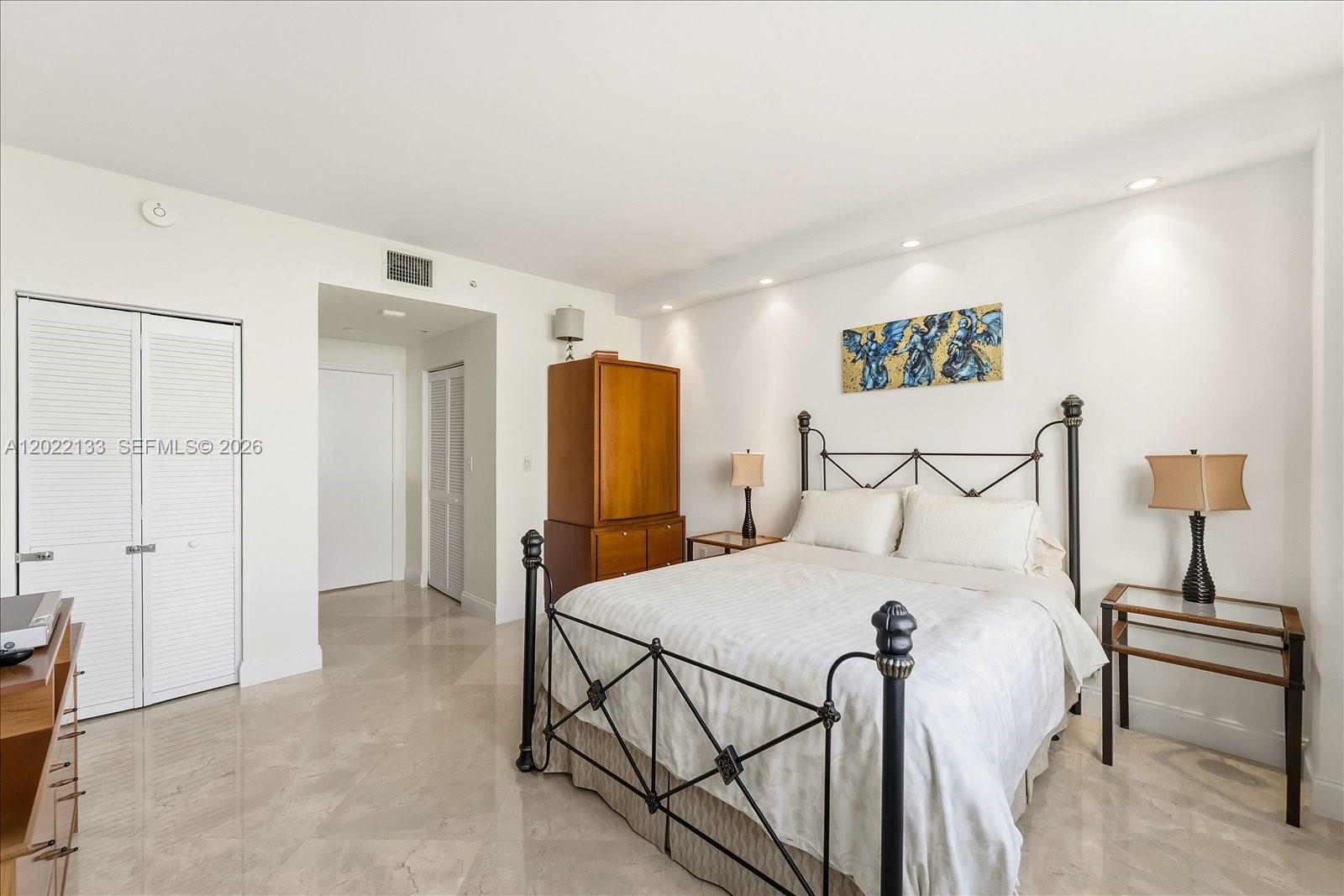 90 Alton Road, Unit PH3203 Miami Beach, FL 33139 - Photo 21 of 30